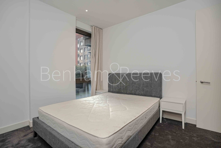 2  bedrooms flat to rent in The Modern, Viaduct Gardens, SW11-image 3