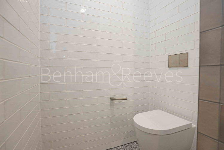 2  bedrooms flat to rent in The Modern, Viaduct Gardens, SW11-image 4