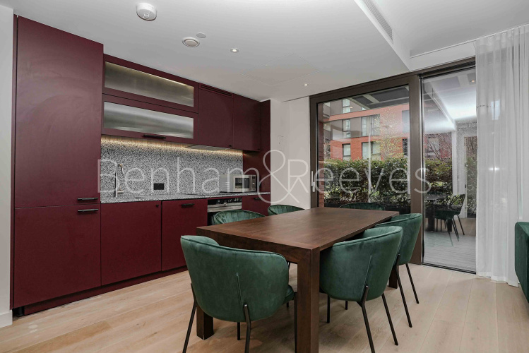 2  bedrooms flat to rent in The Modern, Viaduct Gardens, SW11-image 8