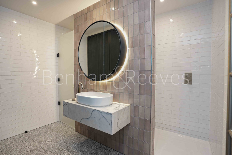 2  bedrooms flat to rent in The Modern, Viaduct Gardens, SW11-image 10