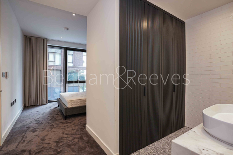 2  bedrooms flat to rent in The Modern, Viaduct Gardens, SW11-image 14