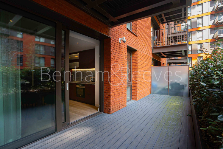 2  bedrooms flat to rent in The Modern, Viaduct Gardens, SW11-image 24