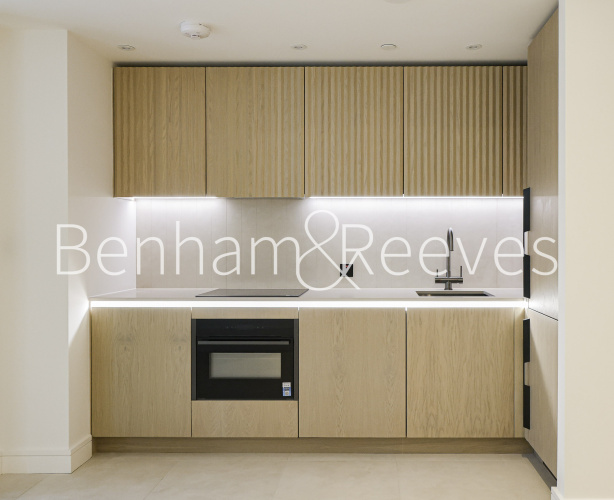 Studio flat to rent in Linear Place, Nine Elms, SW11-image 2