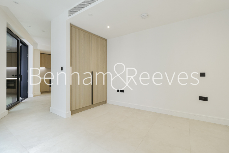 Studio flat to rent in Linear Place, Nine Elms, SW11-image 13