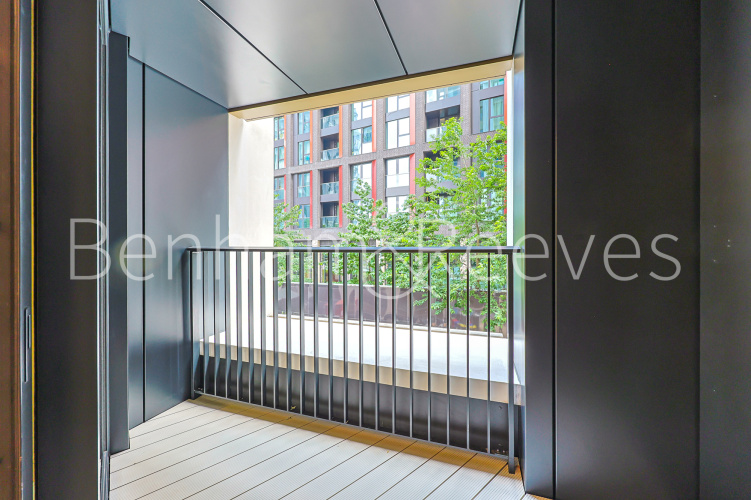 Studio flat to rent in One Linear Place, Nine Elms, SW11-image 5