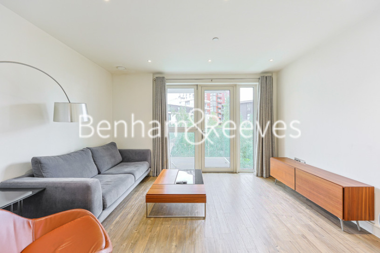 2  bedrooms flat to rent in Wandsworth Road, Nine Elms, SW8-image 1