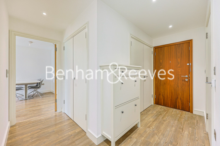 2  bedrooms flat to rent in Wandsworth Road, Nine Elms, SW8-image 16