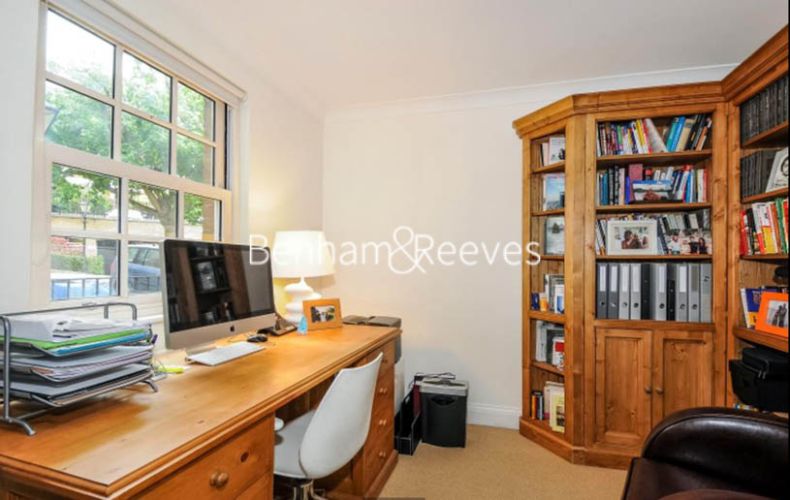 3 bedrooms flat to rent in Streatley Place, Hampstead, NW3-image 17