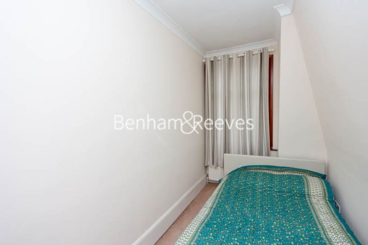 3  bedrooms flat to rent in Frognal Lane, Hampstead, NW3-image 9