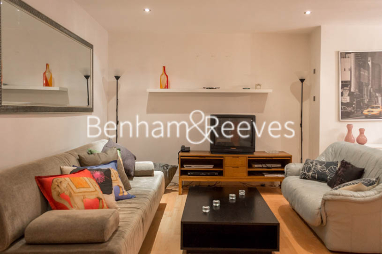 2  bedrooms flat to rent in Dennington Park Road, West Hampstead, NW6-image 1