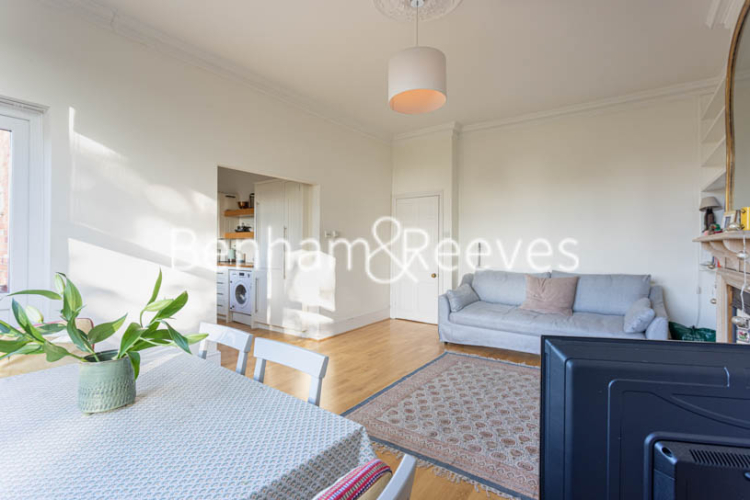 2  bedrooms flat to rent in Nassington Road, Hampstead, NW3-image 1