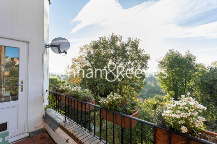 2 bedrooms flat to rent in Nassington Road, Hampstead, NW3-image 5