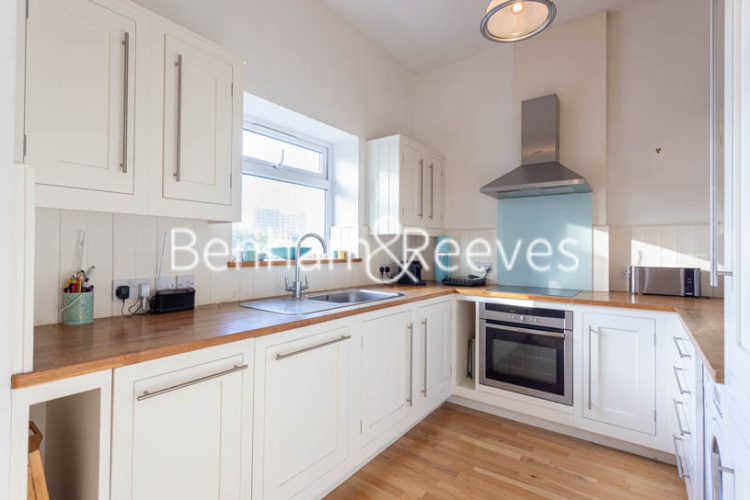 2  bedrooms flat to rent in Nassington Road, Hampstead, NW3-image 8
