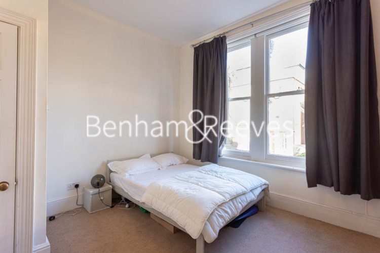 2  bedrooms flat to rent in Nassington Road, Hampstead, NW3-image 9