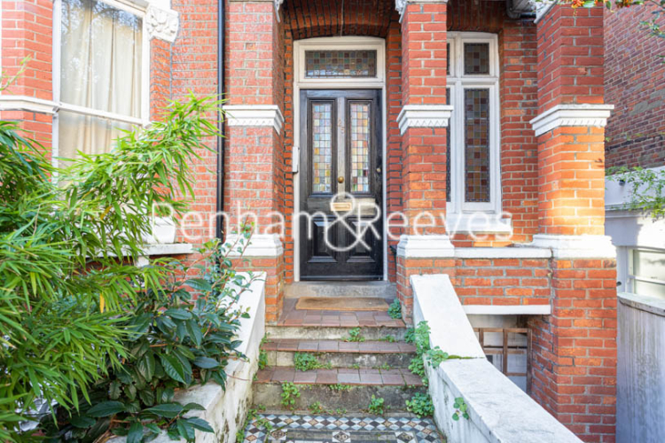 2  bedrooms flat to rent in Nassington Road, Hampstead, NW3-image 12