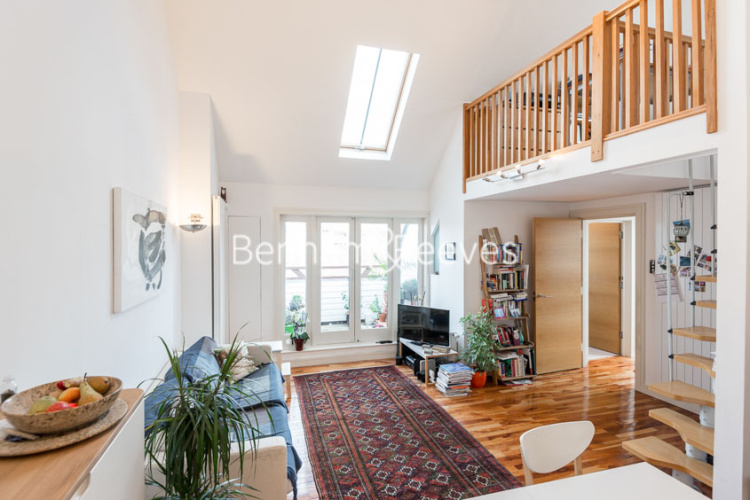 2  bedrooms flat to rent in Heath Drive, Hampstead, NW3-image 1