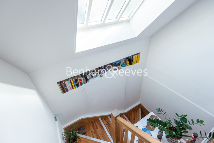 2 bedrooms flat to rent in Heath Drive, Hampstead, NW3-image 6