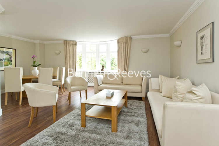 3  bedrooms flat to rent in Bracknell Gardens, Hampstead, NW3-image 1
