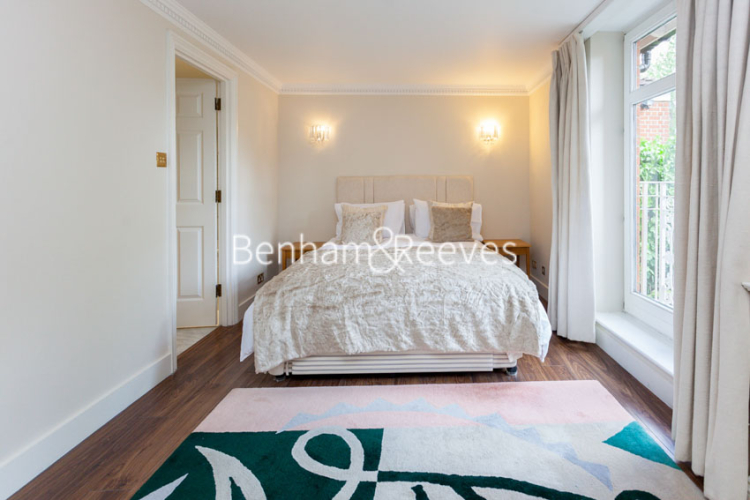 3 bedrooms flat to rent in Bracknell Gardens, Hampstead, NW3-image 11