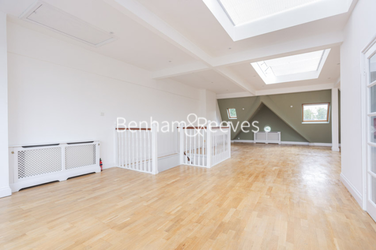 4 bedrooms flat to rent in Canfield Gardens, South Hampstead, NW6-image 12