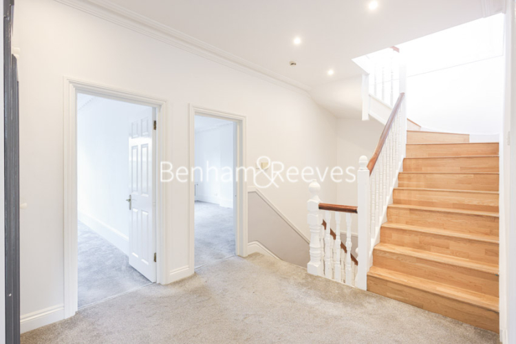 4 bedrooms flat to rent in Canfield Gardens, South Hampstead, NW6-image 20