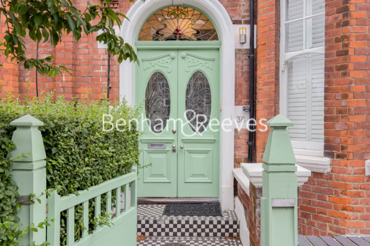 6 bedrooms house to rent in Glenloch Road, Hampstead, NW3-image 12