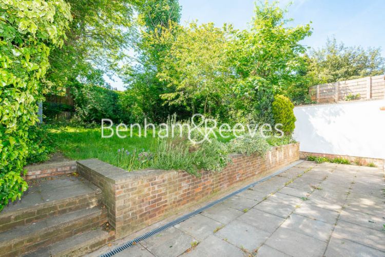 3 bedrooms flat to rent in Parkhill Road, Belsize Park, NW3-image 5