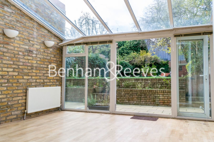 3 bedrooms flat to rent in Priory Road, Hampstead, NW6-image 11