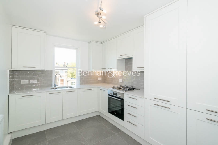 2 bedrooms flat to rent in Parkhill Road, Belsize Park, NW3-image 2
