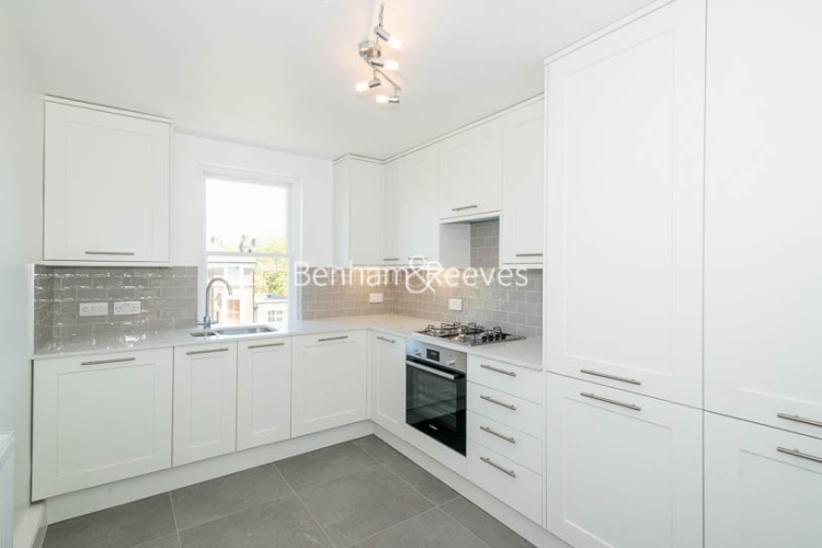 2  bedrooms flat to rent in Parkhill Road, Belsize Park, NW3-image 2