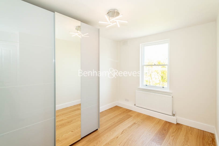 2  bedrooms flat to rent in Parkhill Road, Belsize Park, NW3-image 3