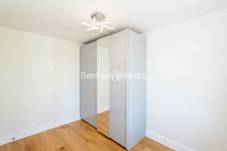 2  bedrooms flat to rent in Parkhill Road, Belsize Park, NW3-image 8