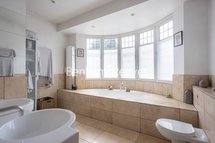 5  bedrooms house to rent in North End Road, Hampstead, NW11-image 4
