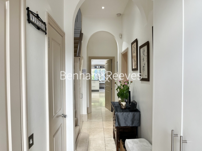 5  bedrooms house to rent in North End Road, Hampstead, NW11-image 8