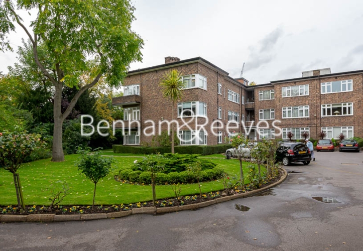 3 bedrooms flat to rent in Avenue Road, Hampstead, NW8-image 9