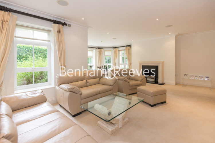 3 bedrooms flat to rent in Hampstead Way, Golders Green, NW11-image 1