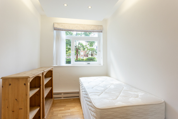 3  bedrooms flat to rent in St. John's Wood Park, St. John's Wood, NW8-image 13