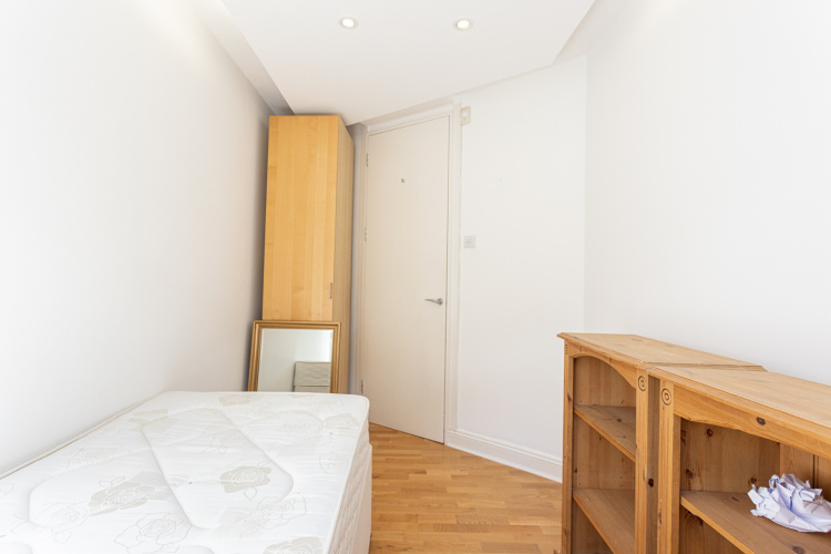 3  bedrooms flat to rent in St. John's Wood Park, St. John's Wood, NW8-image 17