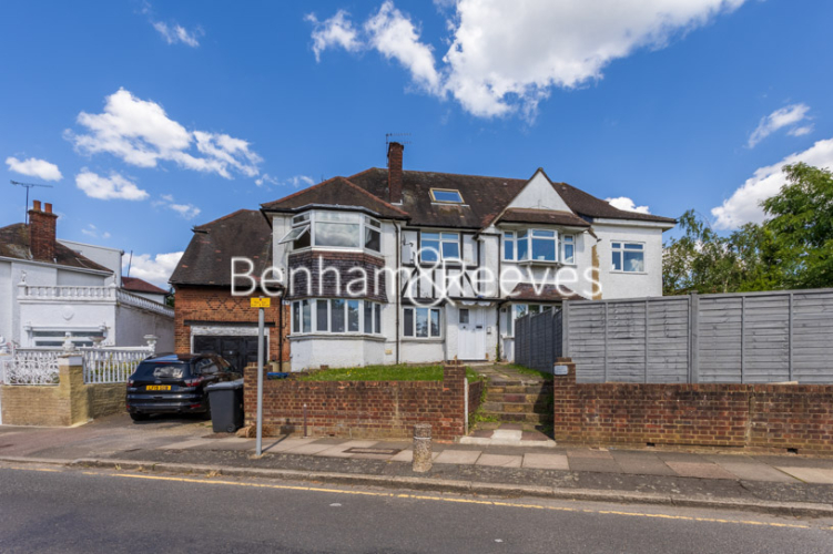 2  bedrooms flat to rent in Wessex Way, Golders Green, NW11-image 5