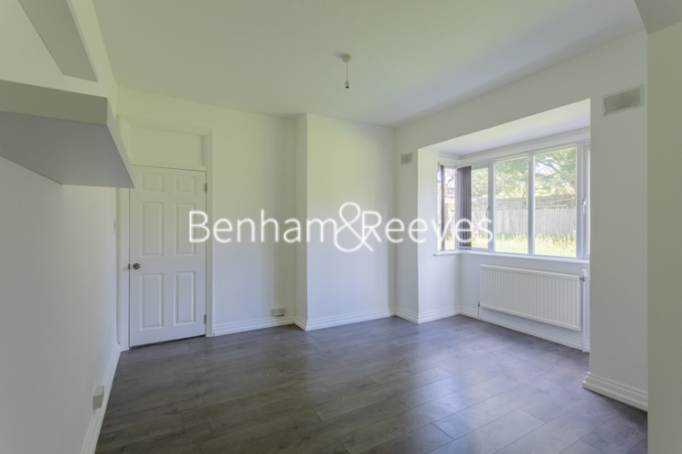 2  bedrooms flat to rent in Wessex Way, Golders Green, NW11-image 8