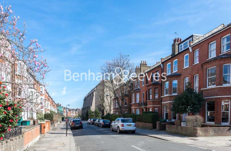 2  bedrooms flat to rent in Savernake Road, Hampstead Heath, NW3-image 5