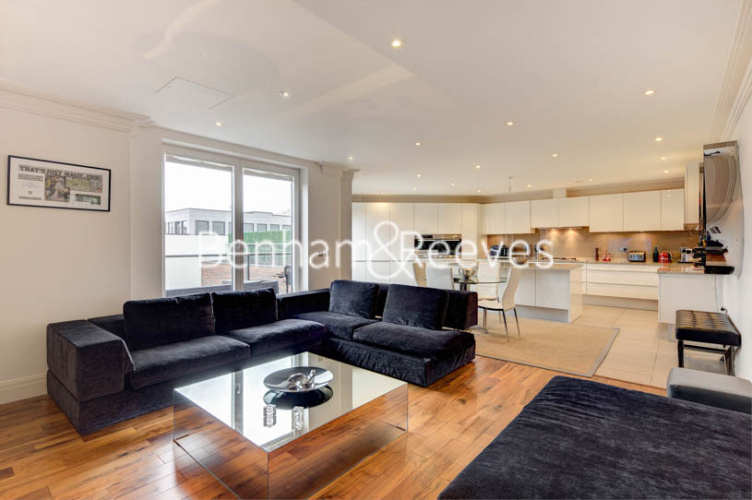 3  bedrooms flat to rent in Hodford Road, Golders Green, NW11-image 1
