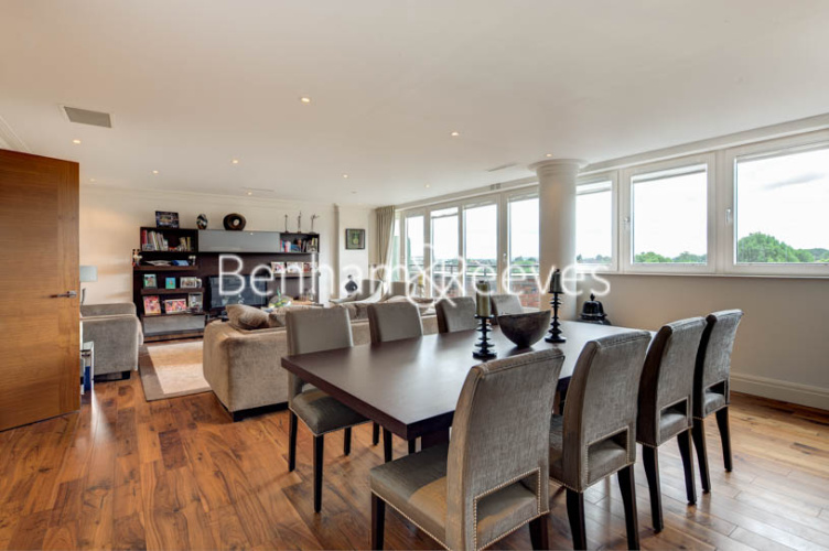 3  bedrooms flat to rent in Hodford Road, Golders Green, NW11-image 2