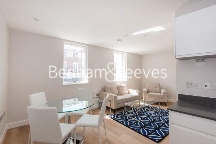 1  bedroom flat to rent in Iverson Road, West Hampstead, NW6-image 3