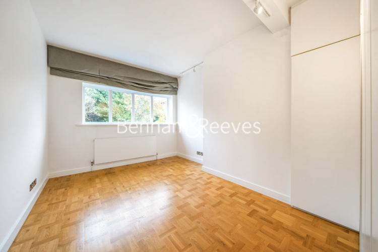 3  bedrooms house to rent in Bracknell Lodge, Hampstead, NW3-image 3