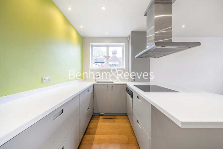 3  bedrooms house to rent in Bracknell Lodge, Hampstead, NW3-image 8