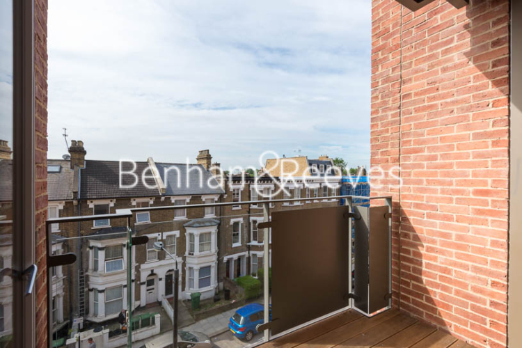3 bedrooms flat to rent in Maygrove Road, West Hampstead, NW6-image 5
