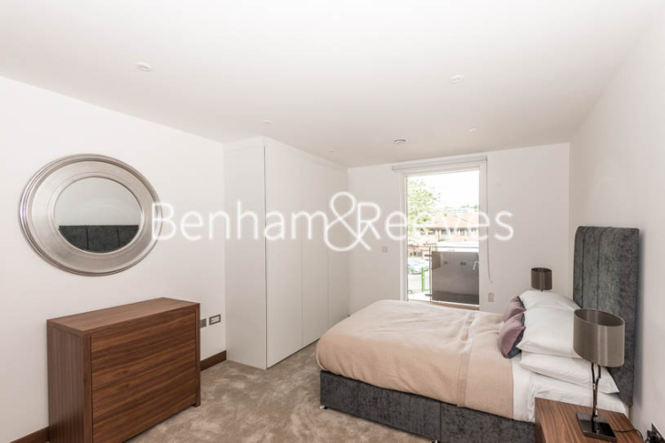 3 bedrooms flat to rent in Maygrove Road, West Hampstead, NW6-image 7