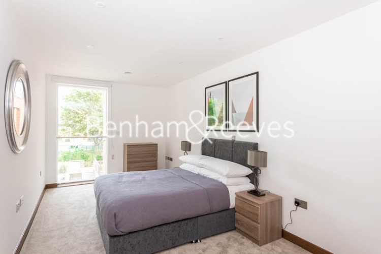 3 bedrooms flat to rent in Maygrove Road, West Hampstead, NW6-image 8