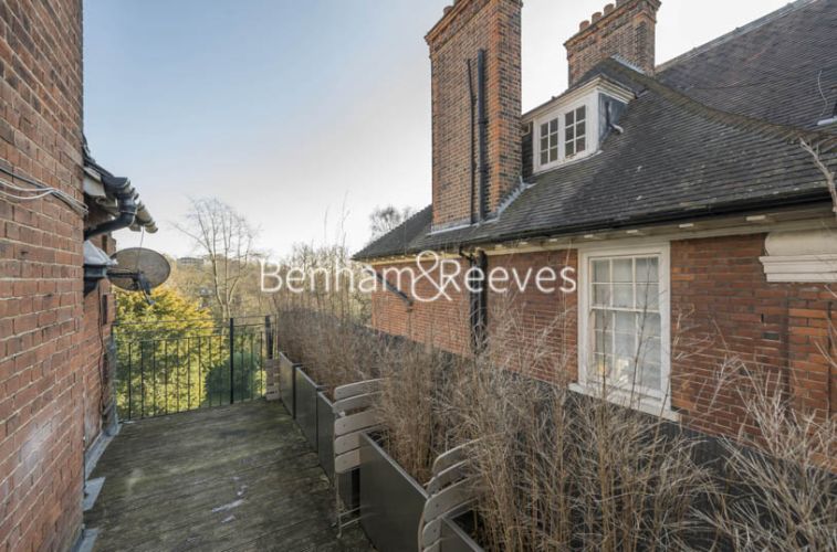 4  bedrooms flat to rent in Redington Road, Hampstead, NW3-image 5